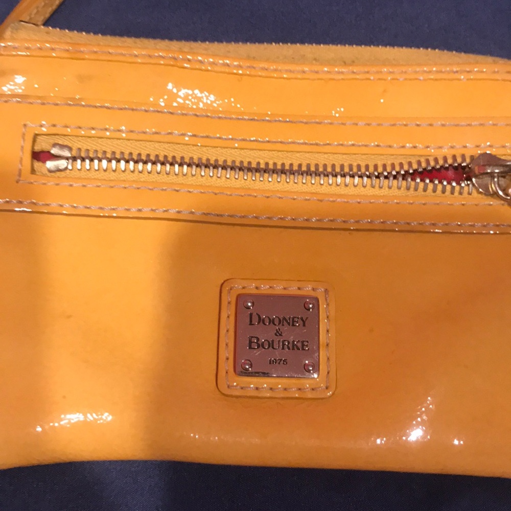 DOONEY & BOURKE WRISTLET - PATENT YELLOW